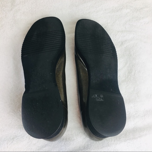 Salvatore Ferragamo Patent Leather Cloud Flats - Picture 4 of 8